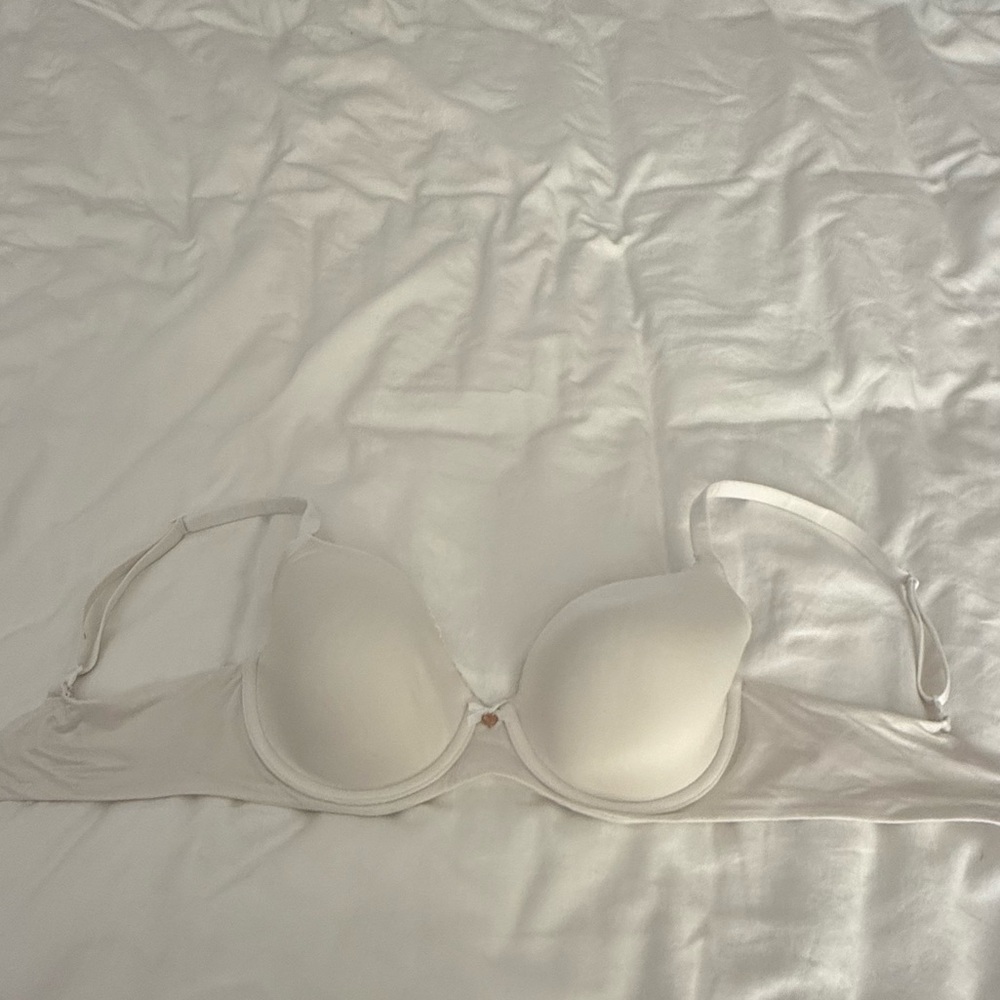 Victoria Secret Lightly Lined T-Shirt Bra